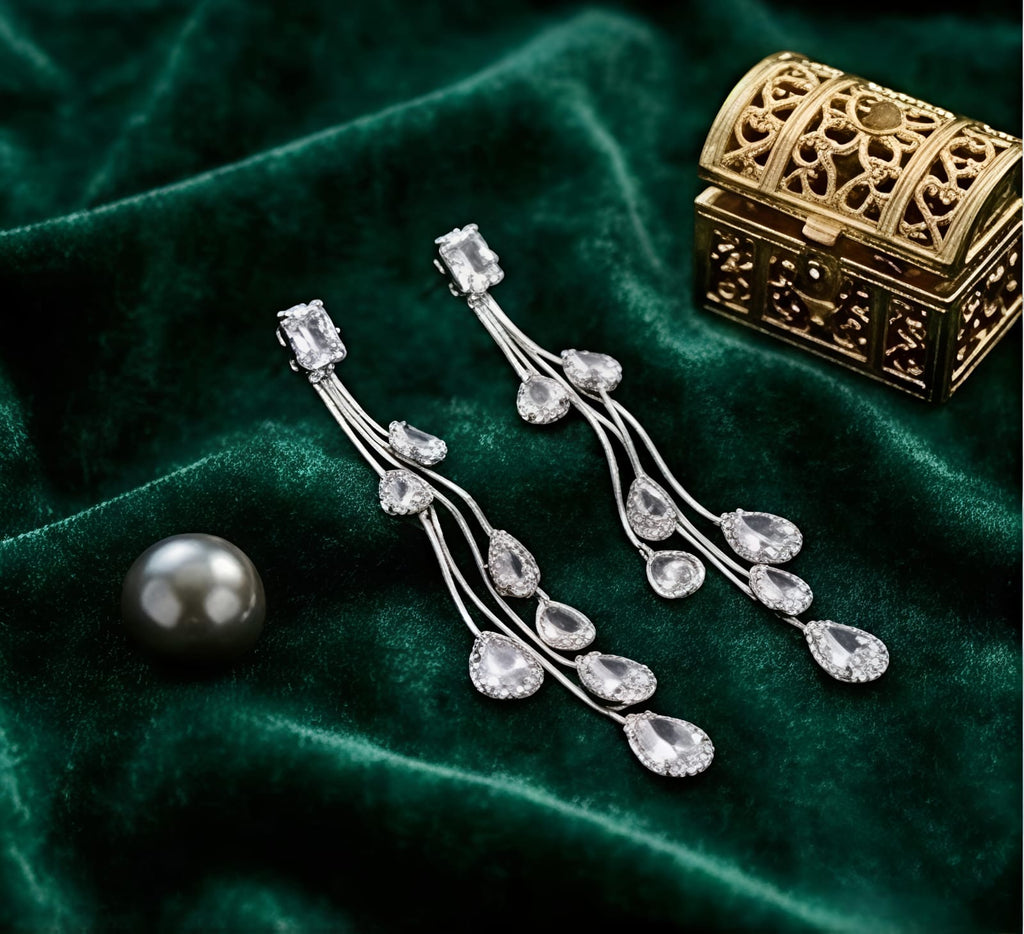 CRYSTAL DROP EARRINGS