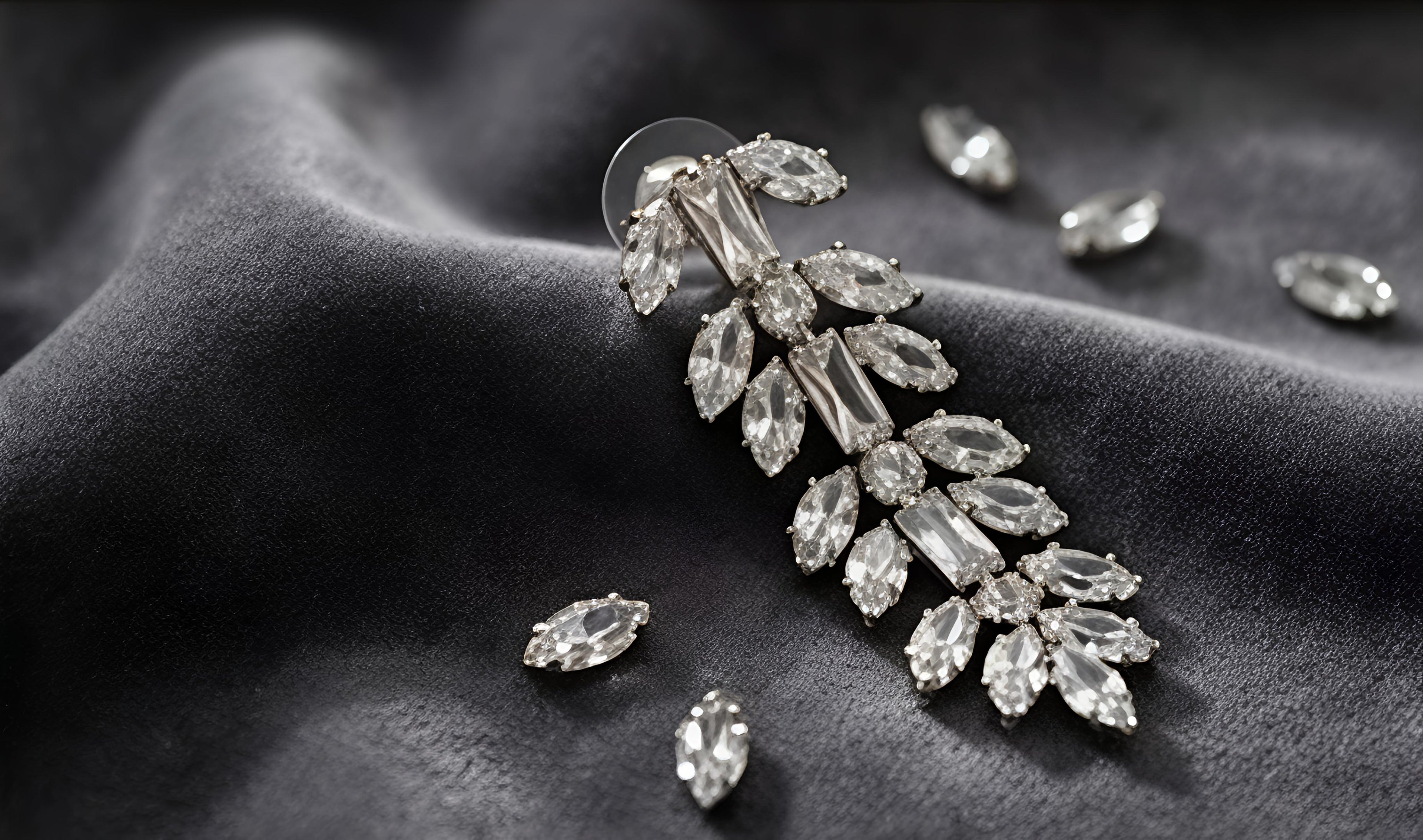 CRYSTAL LEAF