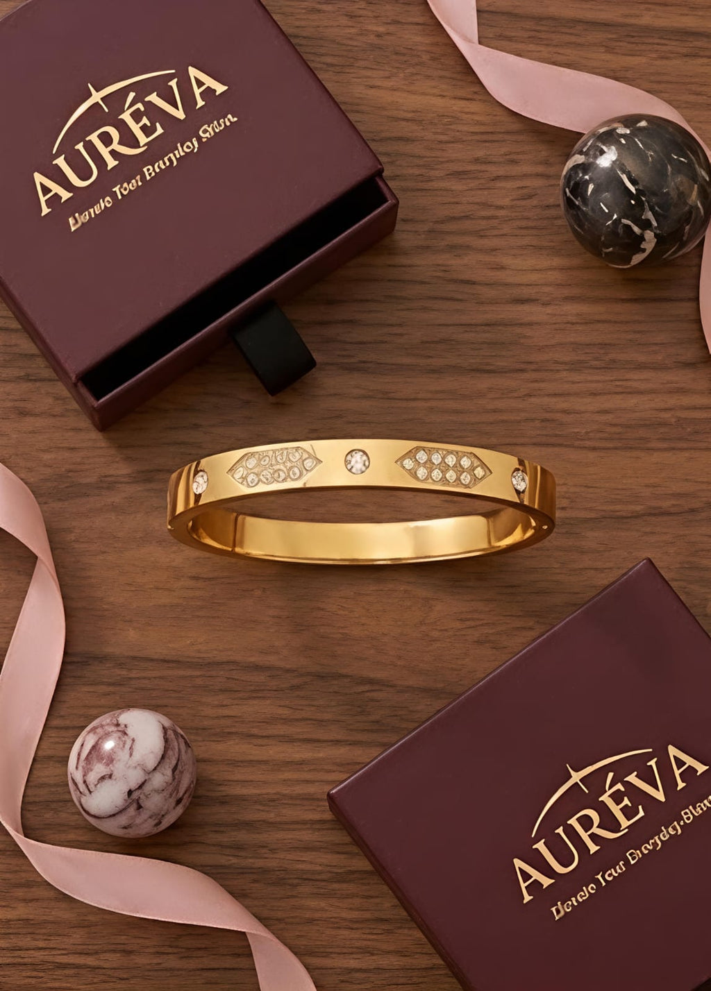 GOLD DIAMOND STUDDED BRACELET