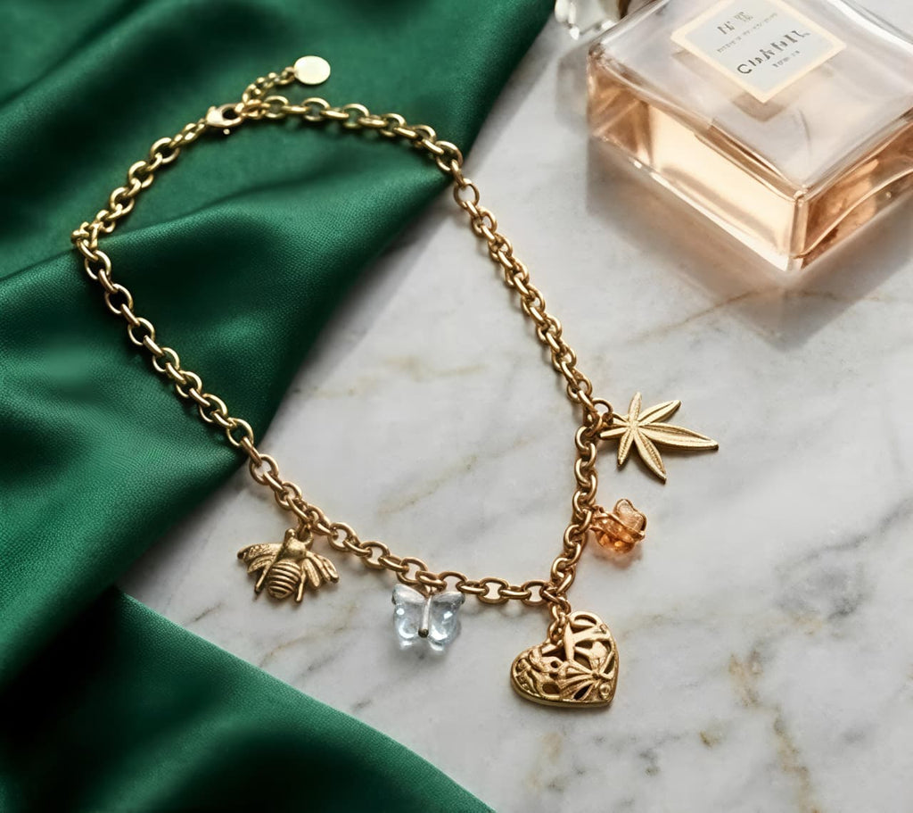 FLOREN CHARM NECKLACE