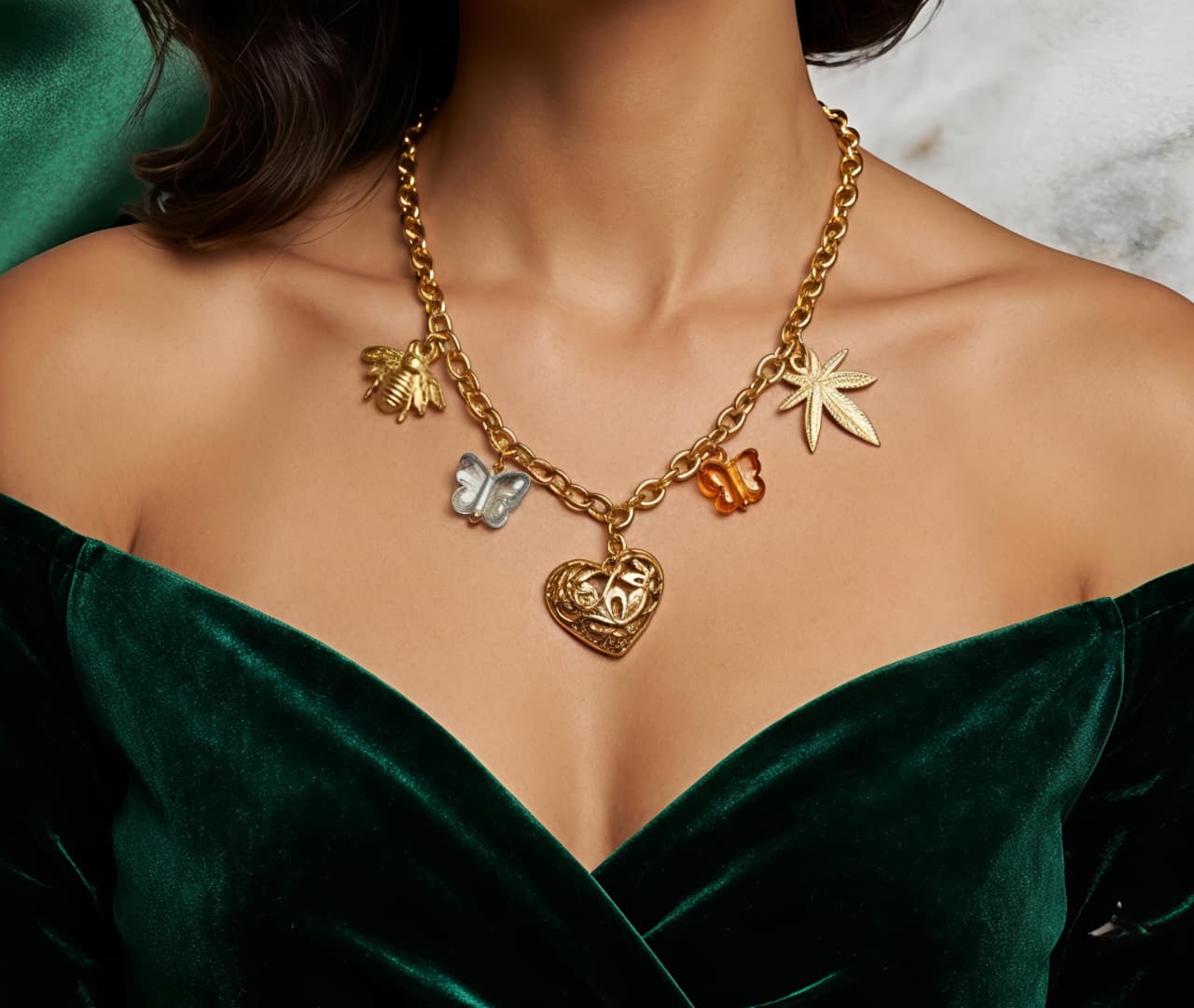 FLOREN CHARM NECKLACE